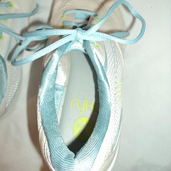 Ryka Women's Memory Foam US 7.5M UK 5.5 Canvas Fabric White/Blue Shoes - Picture 8 of 8